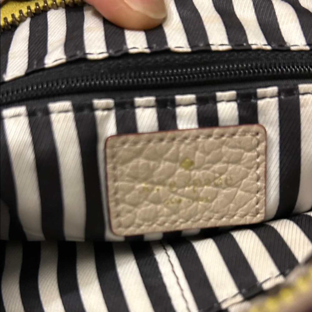 Kate Spade Yellow and Cream  Crossbody Bag - Picture 4 of 9